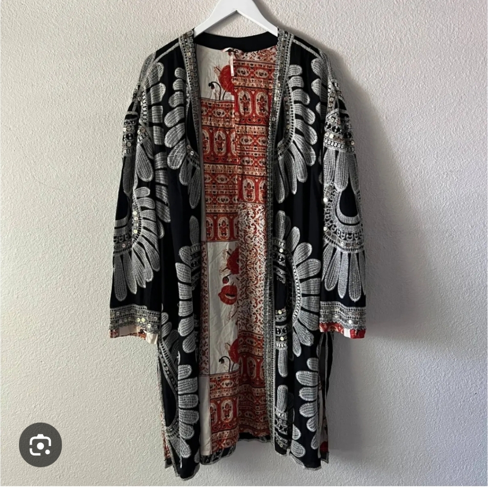 Free People Black and White Bohemian Kimono - Picture 2 of 12